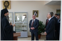 Главы Дальневосточных регионов в кафедральном соборе и семинарии города Хабаровска (21 мая 2009 года)