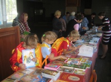 Передвижная выставка-продажа православной литературы. Николаевское благочиние. 23 сентября - 2 октября 2011 г.